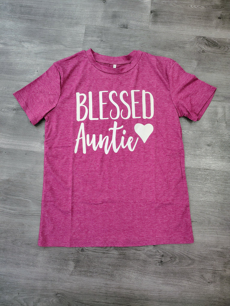 Blessed Auntie 🩷" T-Shirt – Cute Graphic Tee with Heart Design for Aunts