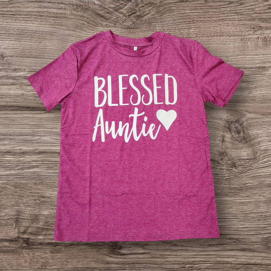 Blessed Auntie 🩷" T-Shirt – Cute Graphic Tee with Heart Design for Aunts