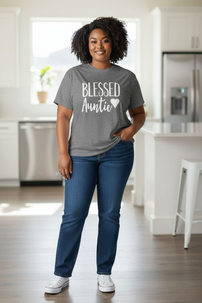 Blessed Auntie 🩷" T-Shirt – Cute Graphic Tee with Heart Design for Aunts